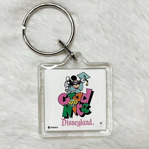 🔮 5/$25 Vintage Disney Mickey 1990‎ Grad Nite Disneyland Keychain - Picture 1 of 3